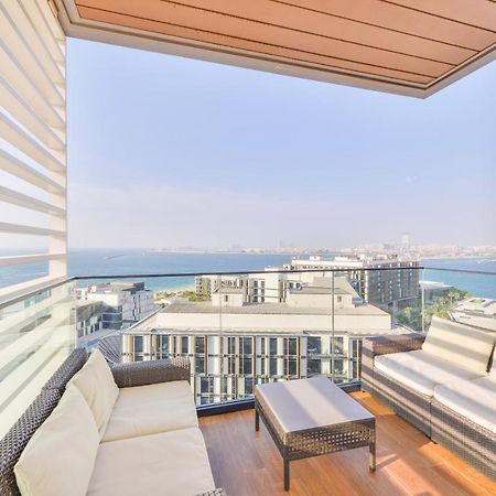 Posh 2 Bedroom Oceanfront Apt In The Heart Of Bluewaters Island ドバイ エクステリア 写真
