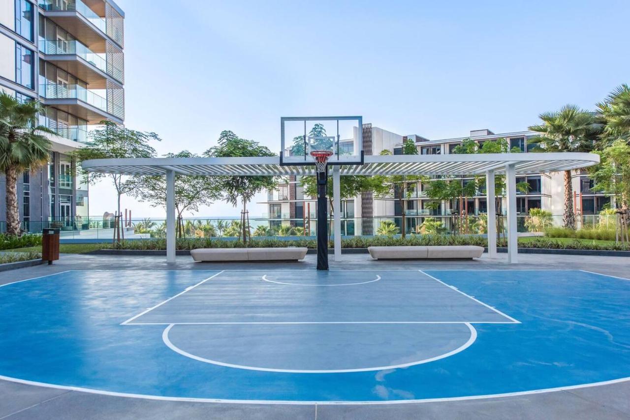 Posh 2 Bedroom Oceanfront Apt In The Heart Of Bluewaters Island ドバイ エクステリア 写真